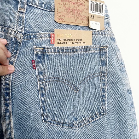 Vintage Levi’s 505 Relaxed Fit Tapered Leg Dad Jeans Size 12 Short 31” Waist - Picture 6 of 8